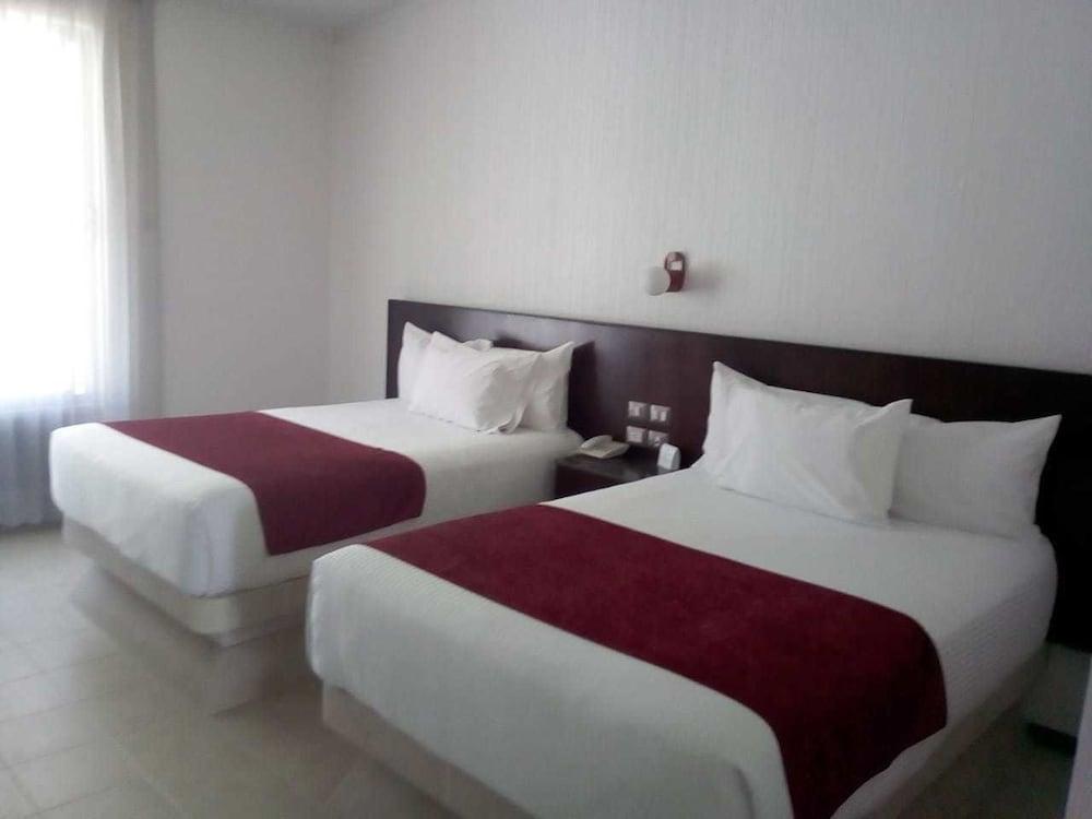 Hotel Balneario Parque Acuatico La Caldera Abasolo